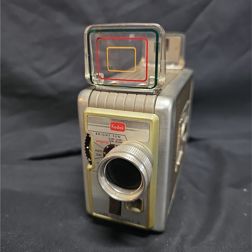 Brownie 8mm Movie Camera II Eastman Kodak Co Motor Runs USA Vintage 1940’s